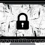Взломанные версии платных VPN: чем на самом деле рискуете, скачивая их с сомнительных сайтов